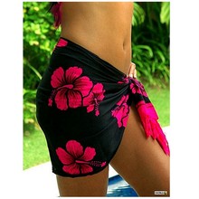 Hibiscus Half Sarong in Pink / Black