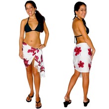 Hibiscus Half Sarong in Pink / White